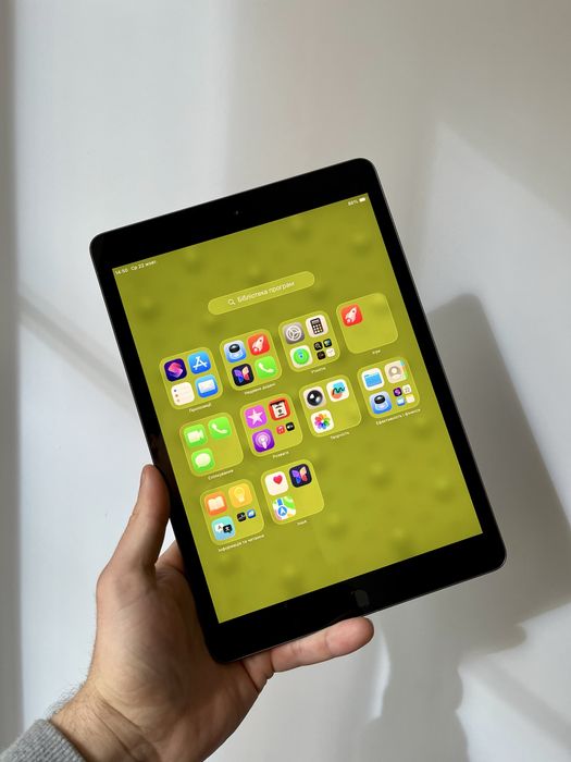 iPad 8 32 GB ІДЕАЛ 98% акум айпад 8 32 гб планшет Apple