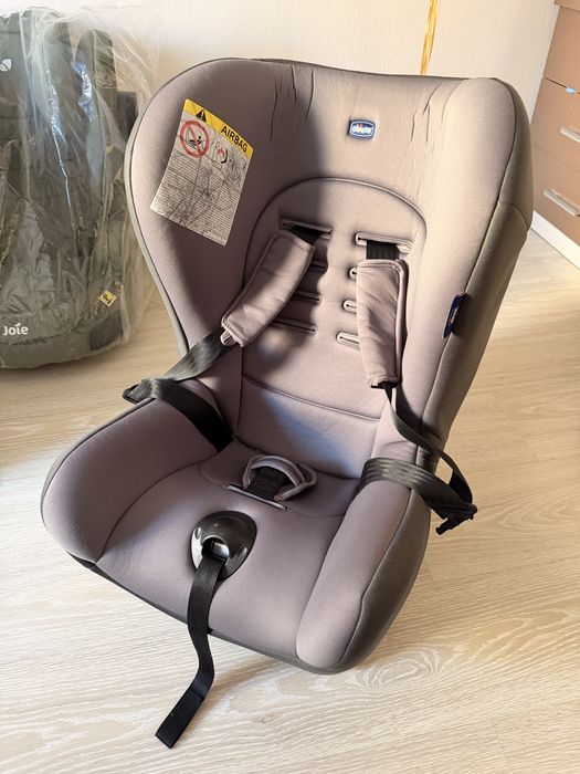 Автокрісло Chicco Cosmos