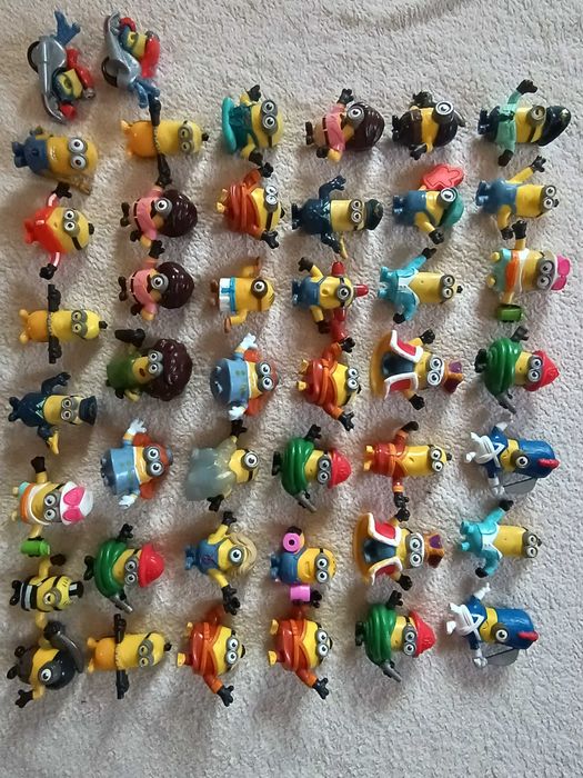 Посіпаки. Міньйони. Миньйони. Пепа. Тролі. Глазастики. Поні. Фіксики