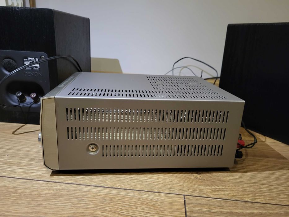 Wieża mini Denon M38 srebrna + 2xgłośniki M37 czarne