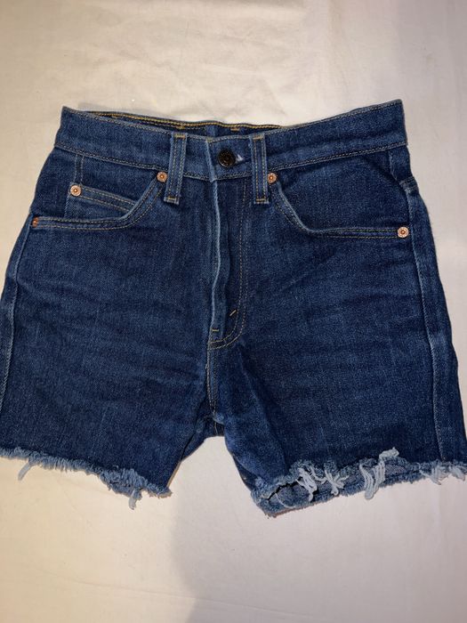Шорти жіночі levis, 32 розмір
