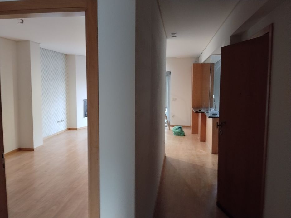 Apartamento T2 para arrendamento no centro de Vila Nova de Famalicão