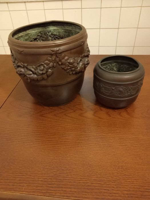 Floreiras / Cachepots (2) em Metal