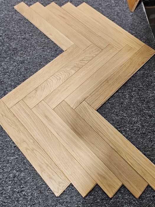 Jodełka dębowa klasyczna lakier neutral 11x68x470, klasa select