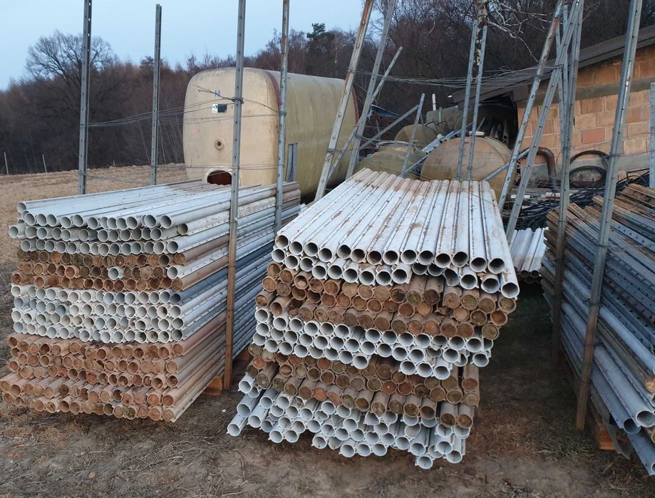 Słupki ogrodzeniowe plastikowe 250cm