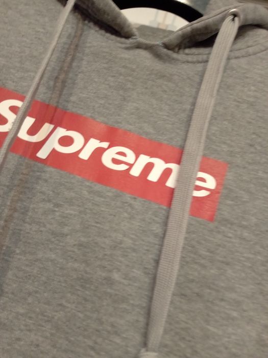 Bluza damska Supreme.