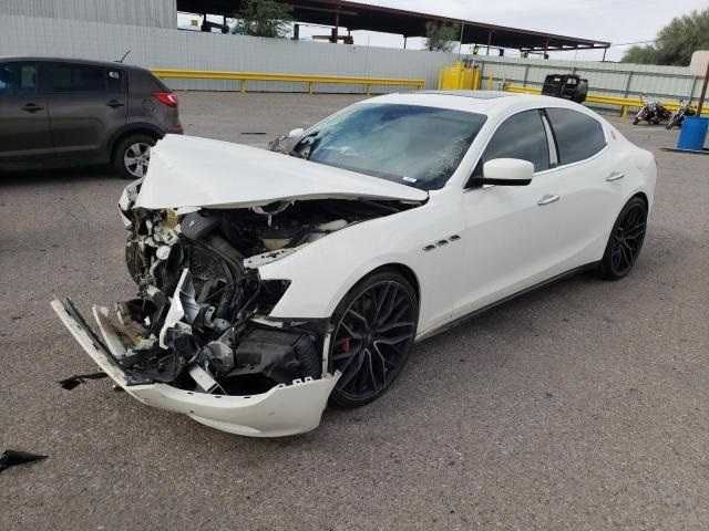 Maserati Ghibli Q4S z 2015 roku, model USA.