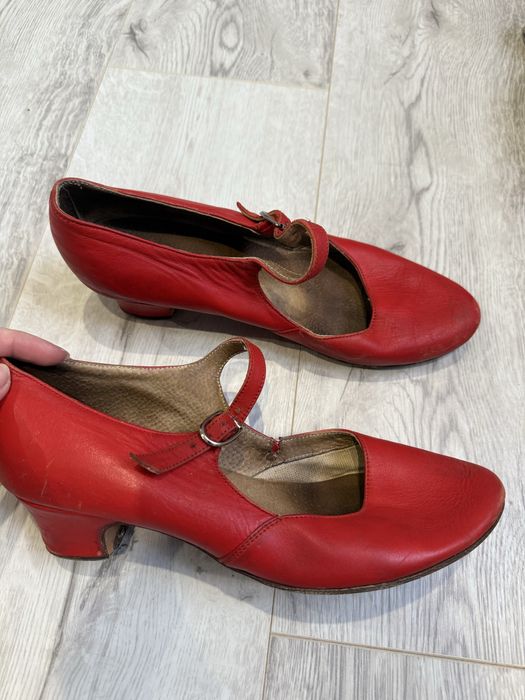 Туфлі танцювальні