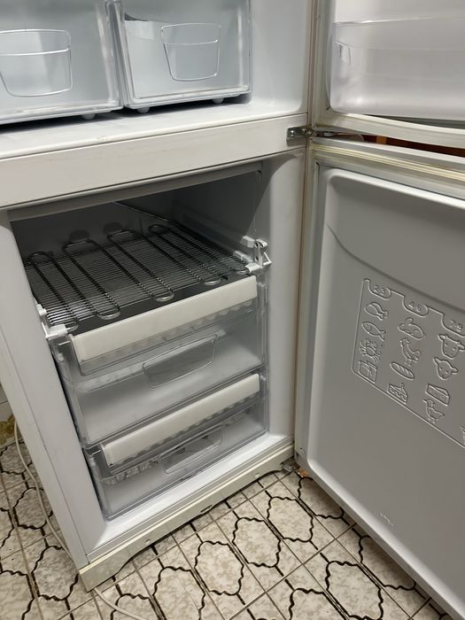 Frigorifico indesit