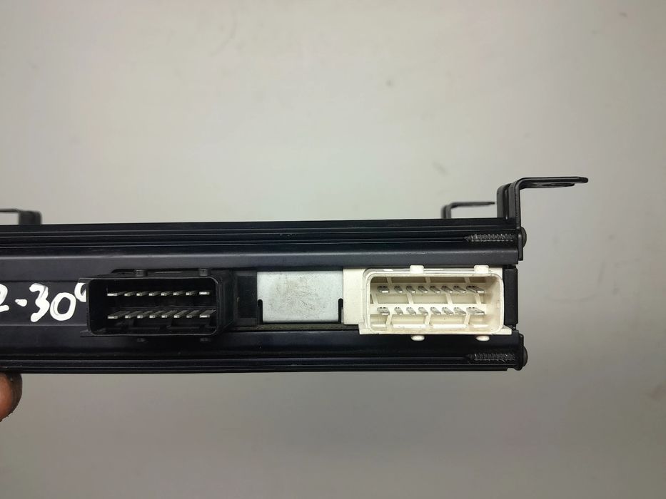 Amplificador de colunas PEUGEOT 607 (9D, 9U)