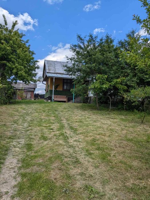 Продається добротна оселя в селищі Смолин. Львівської обл.