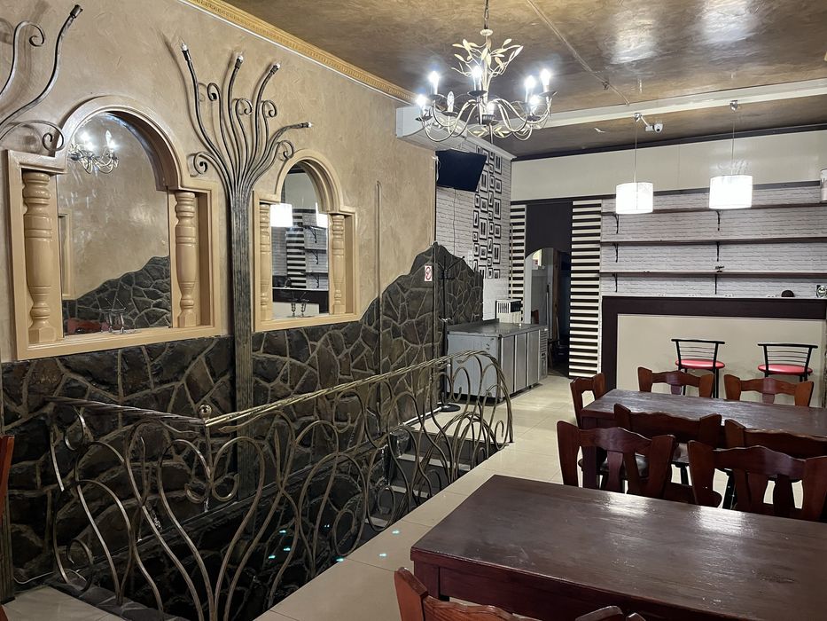 Продам кафе-бар Центр Берегово вул. Стефаніка 8