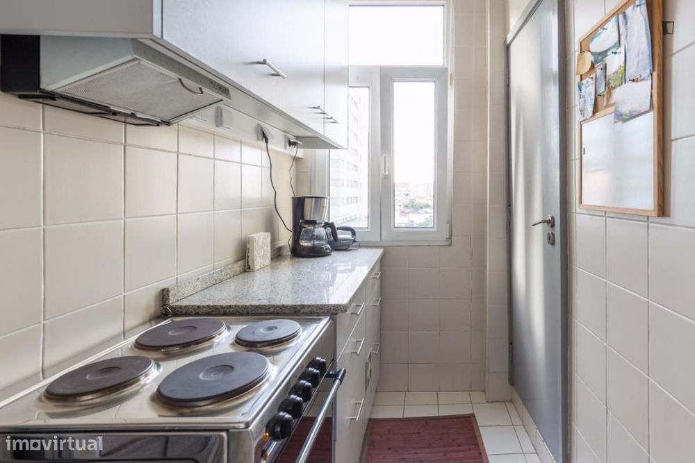 Quarto - localizado em Cedofeita Porto