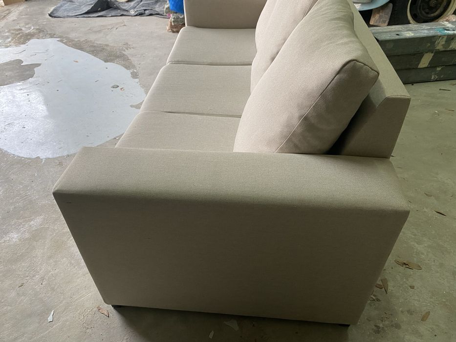 Sofa 3 lugares cor beje