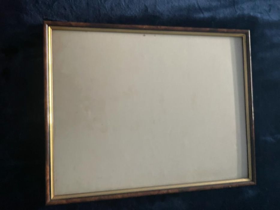 Quadro de madeira com vidro