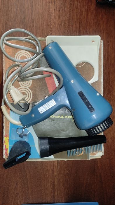 Електрофен побутовий Сура 700Вт