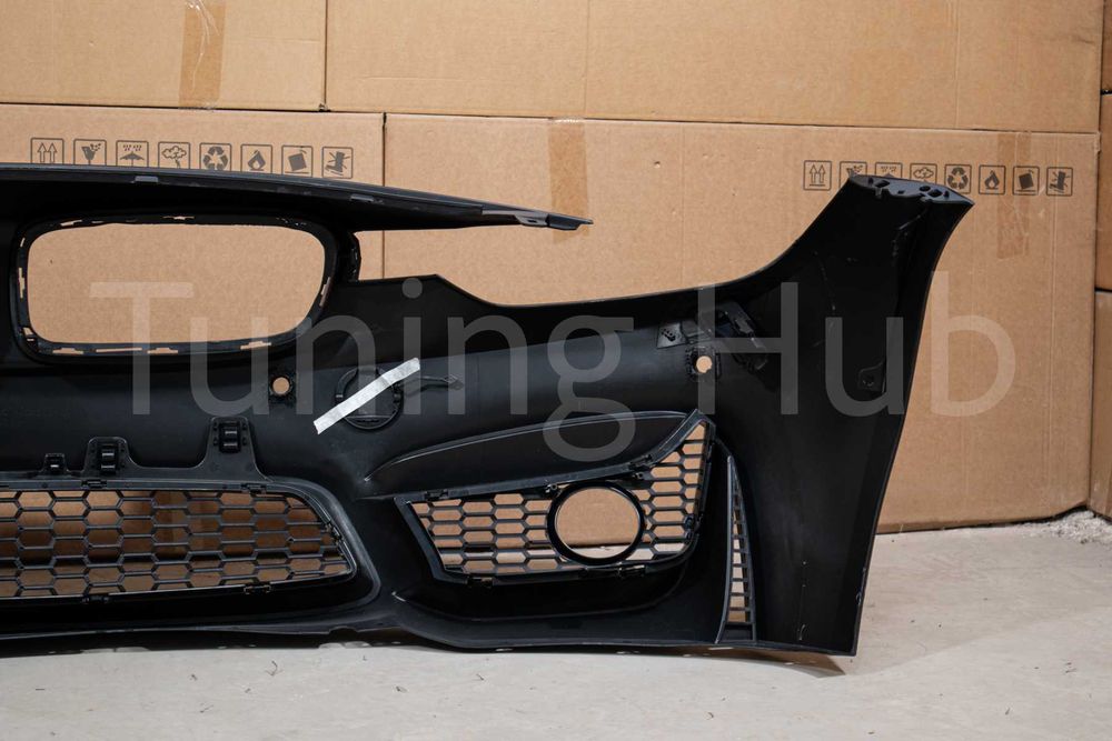 Передній бампер BMW F30 F31 (2012-2018) Стиль M3 F80 (Під туманки)