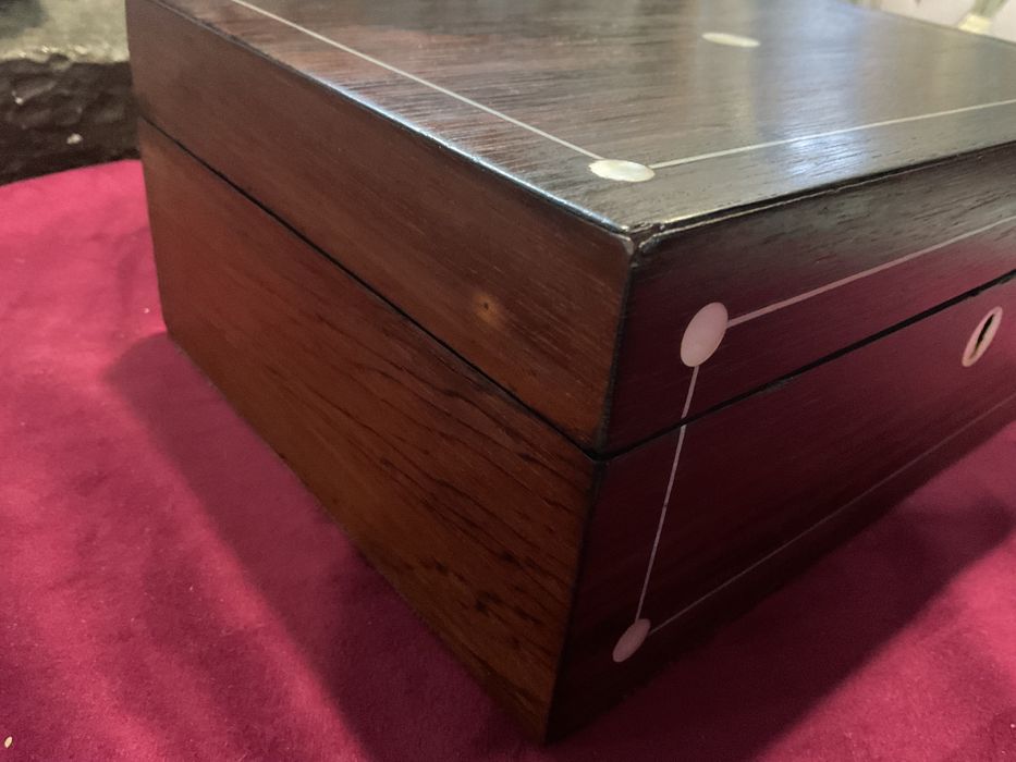 Caixa inglesa joias vintage madre pérola 24x17x10 cm