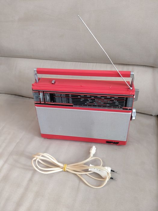 радиоприёмник  ВЭФ - 317,  VEF  под ремонт на запчасти