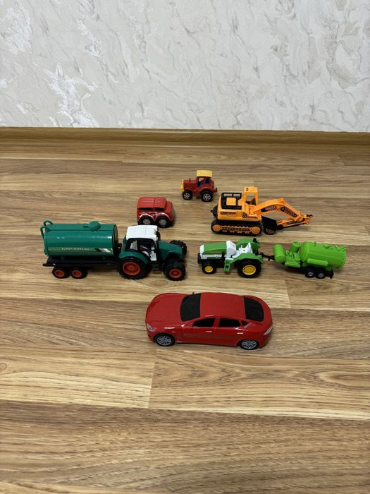 Продам лот игрушек