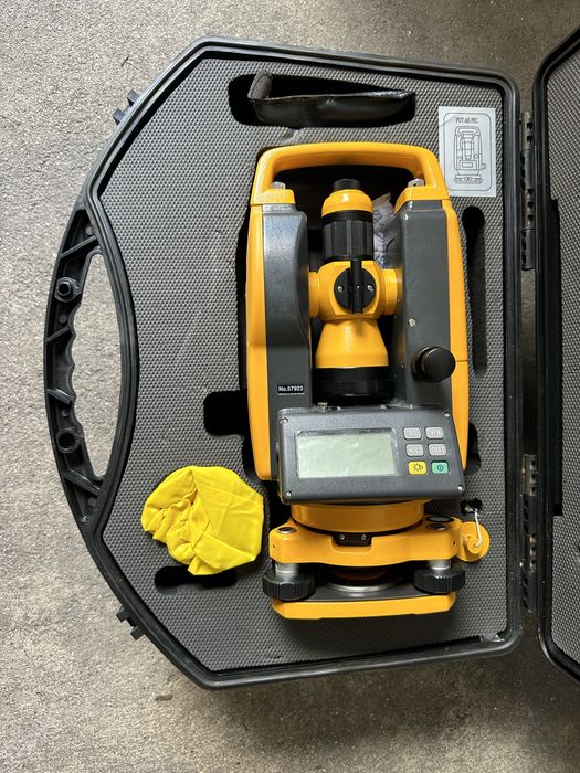 Teodolito-Digital CST-DGT10