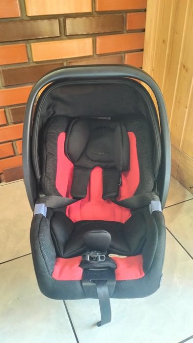 Автокрісло перкноска Recaro 0+ із системою isofix