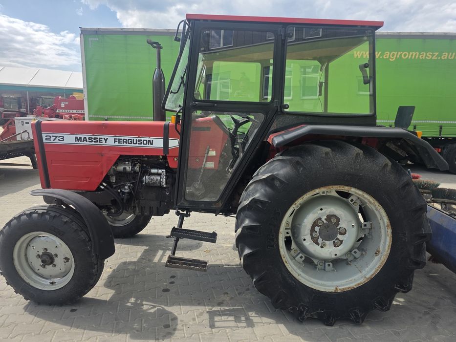 Ciągnik rolniczy Massey Ferguson 273 z Niemiec