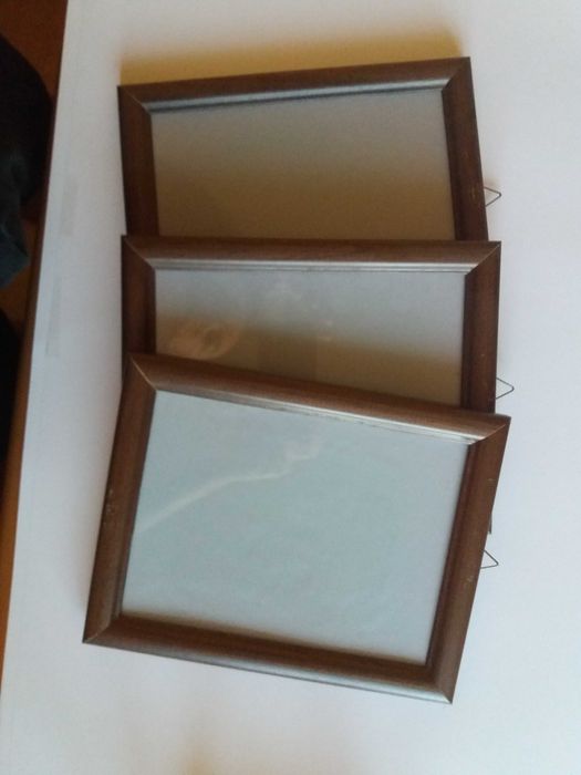 3 Wall Frames with external dimensions 19x23 and internal dimensions 15x19 cm64409301876099120