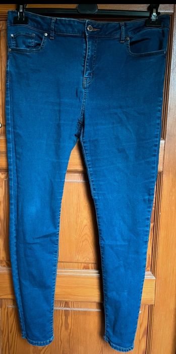 Spodnie rurki r 46/48
