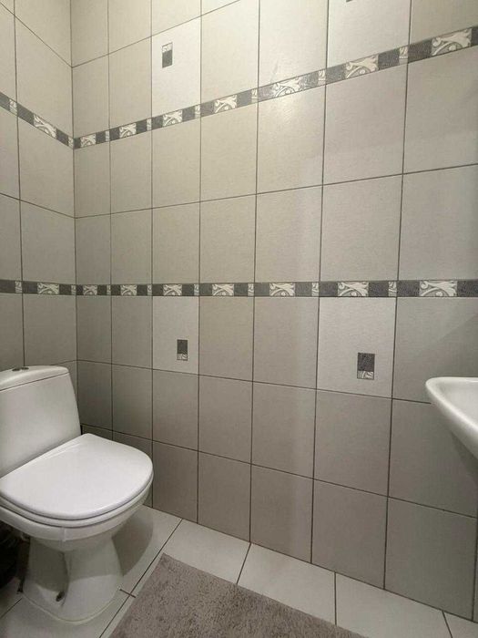3 кімнатна в центрі навпроти 11 школи. Новобудова- 82 м². Лепкого. 3-й поверх. Євідновлення