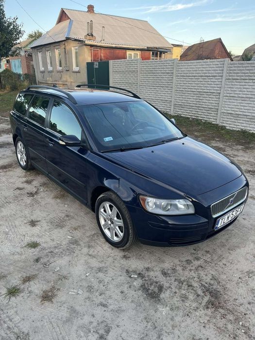 Продам  Volvo V 50    В Харькове !!!