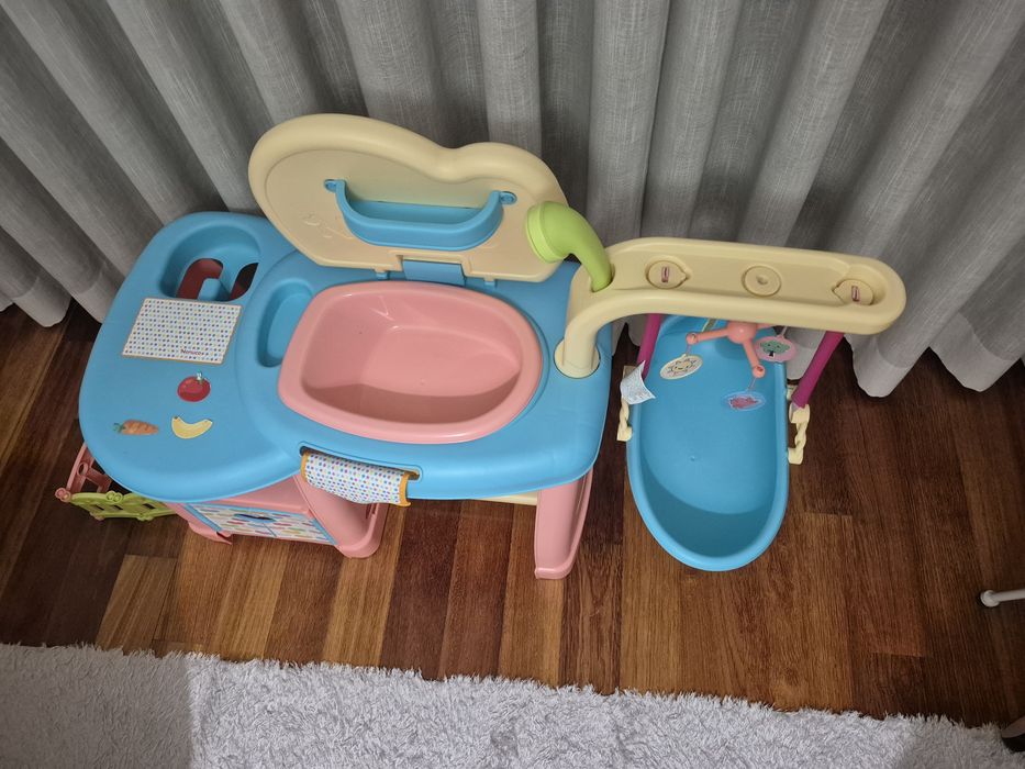 Nenuco  Caring Center - Trocador/Banheira/Refeição/Dormir