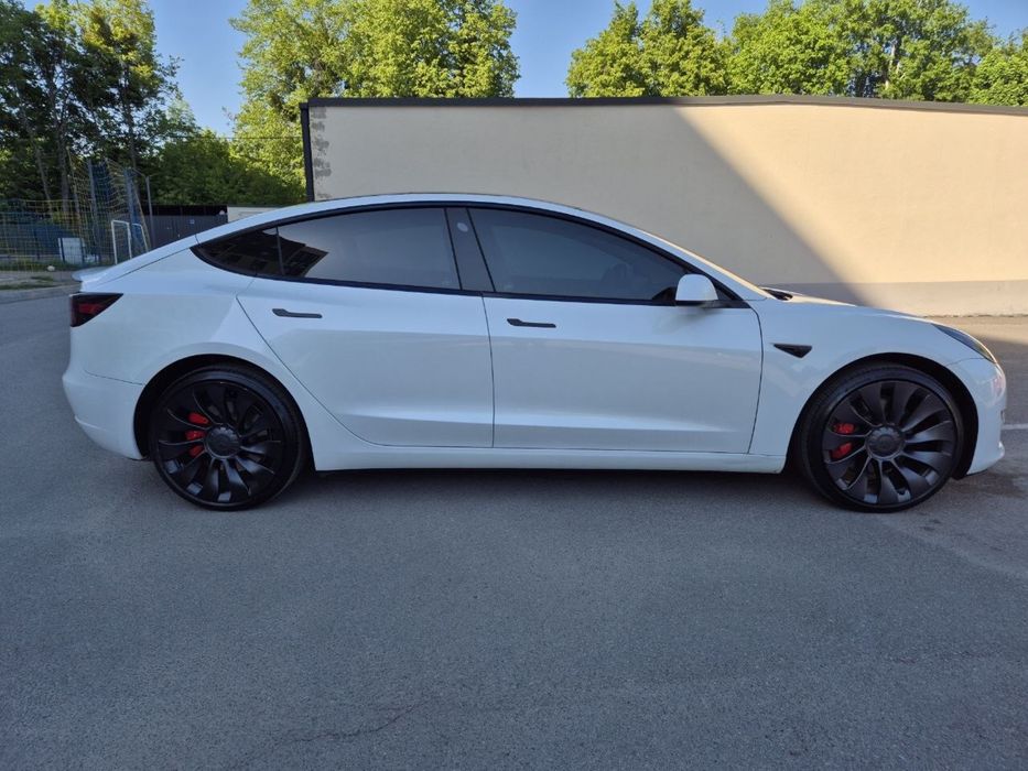Tesla Model 3 Performance 500к.с. 22р 49 пробігу