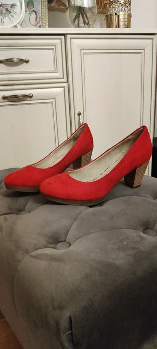Buty wizytowe damskie zamszowe rozmiar 40