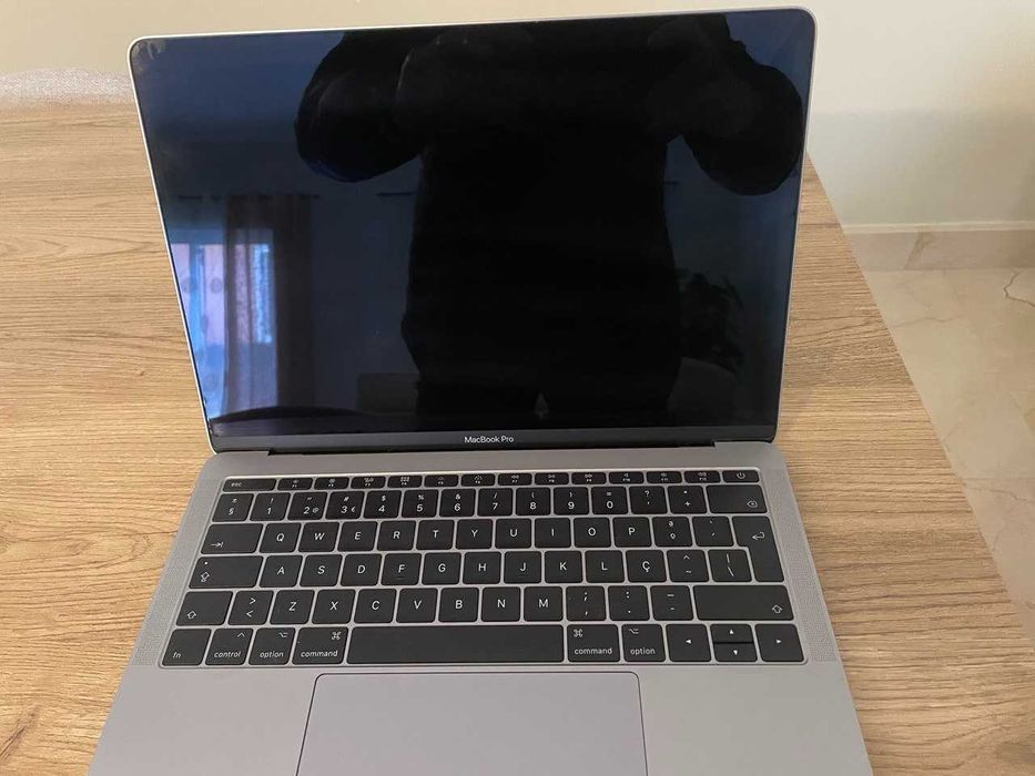 Macbook Pro Excelente Estado (bateria nova)