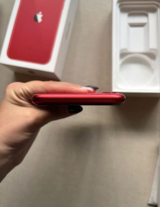 iPhone 11 64GB (PRODUCT)RED – Desbloqueado