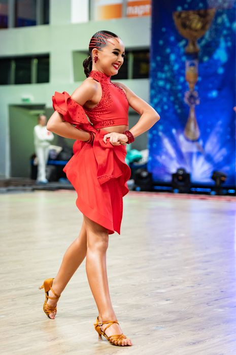 Сукня для бальних танців (латина)