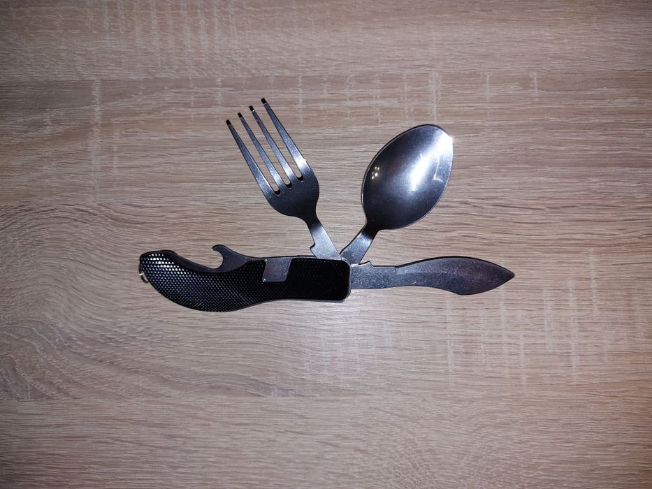 Универсальный складной набор: ложка, вилка, нож, открыва