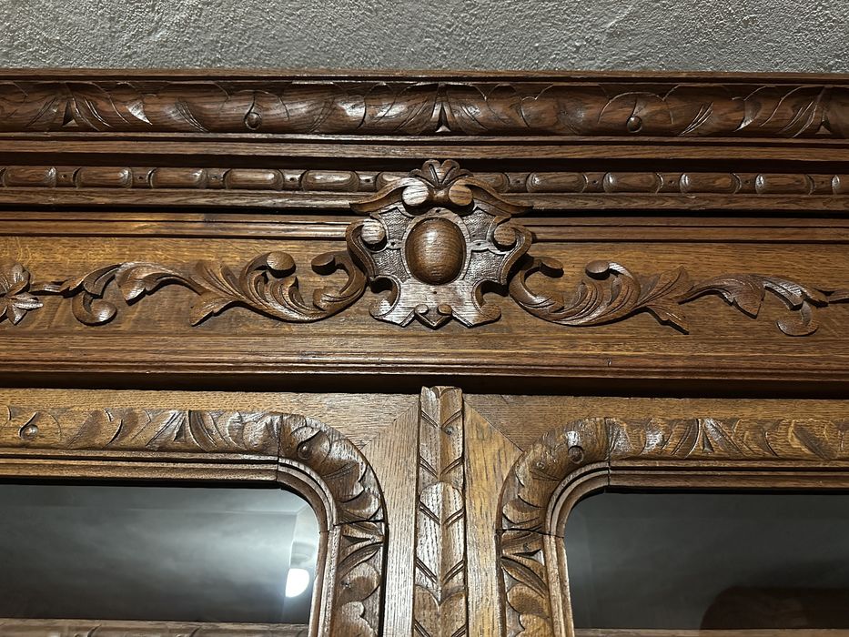 Antyczny kredens myśliwski dębowy