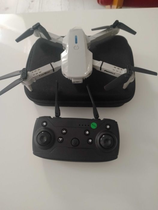 Dron.