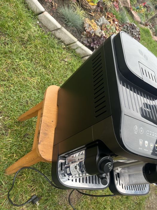 Кавомашина Delonghi magnifica evo Latte 24 року