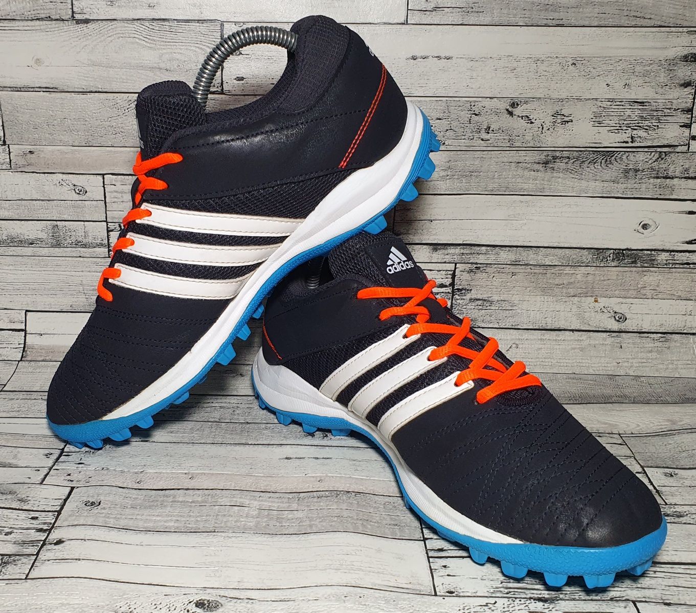 Adidas srs 4m store hockey shoes
