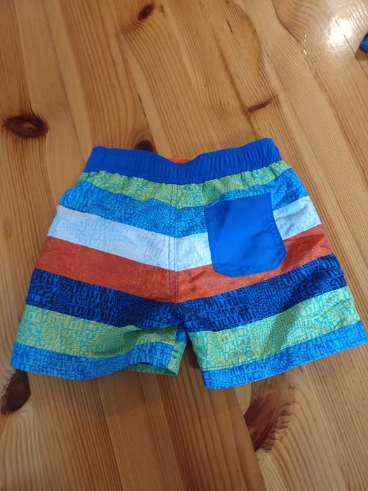 Dwie pary kąpielówek Reserved i lupilu rozm 98/104