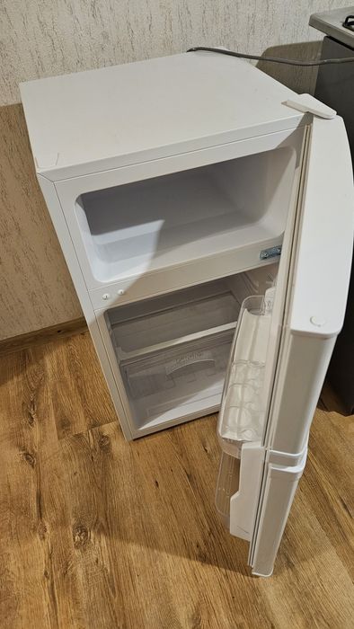 Lodówka podblatowa Mpm