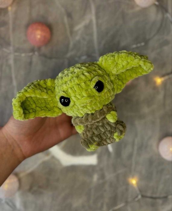 Baby Yoda 12 cm rękodzieło