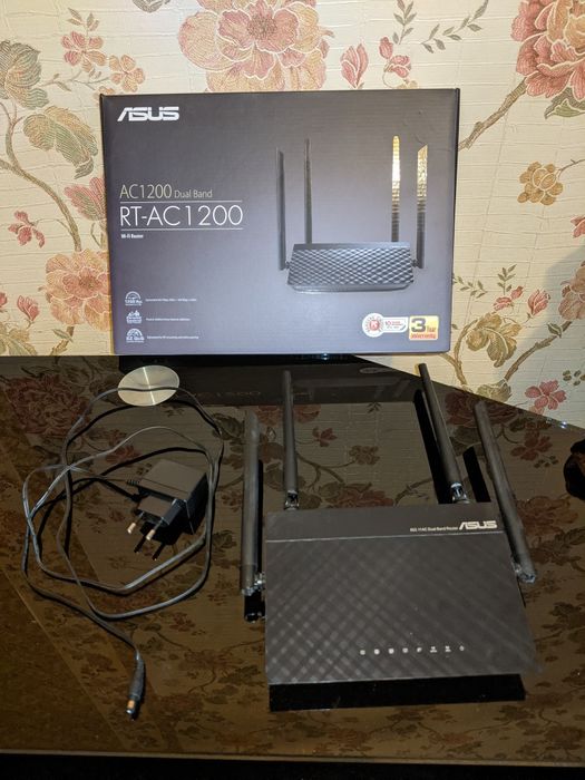 Роутер Wi-Fi ASUS RT-AC1200 v2