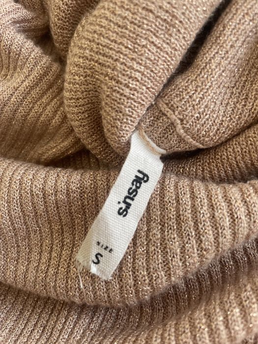 Bladoróżowy połyskujący golf Sinsay S