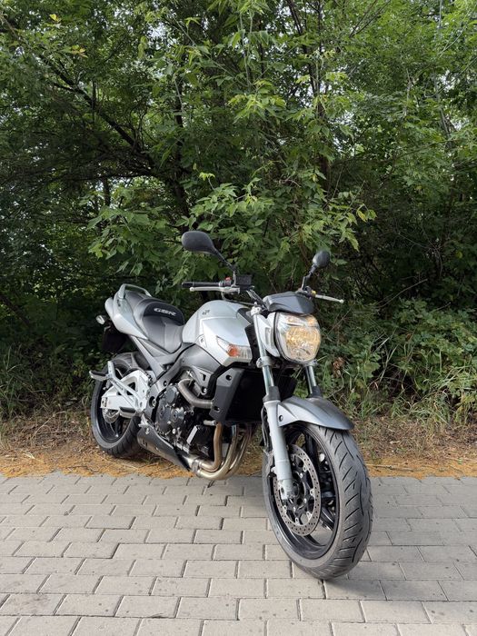 Suzuki GSR600 2007