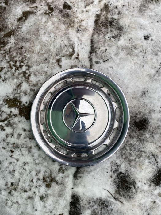 Продам оригінальний металевий ковпак Mercedes-bens