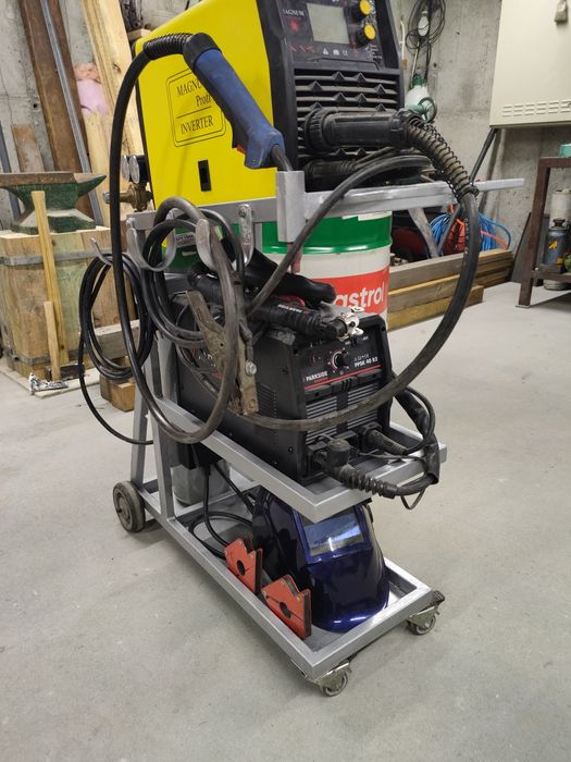 Wózek spawalniczy, wózek pod migomat